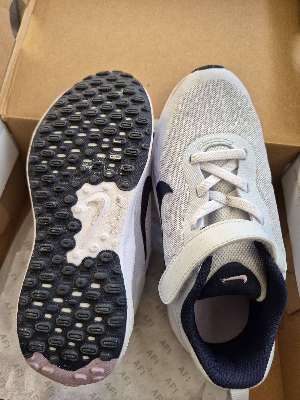 Nike Kids Light Gray and Navy Hook-and-Loop Sneakers - Picture 2 of 5